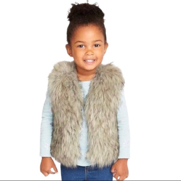 OLD NAVY Faux Fur Vest With Button Enclosure Ivory/Grey Mix Girls Age 4T - Picture 1 of 11